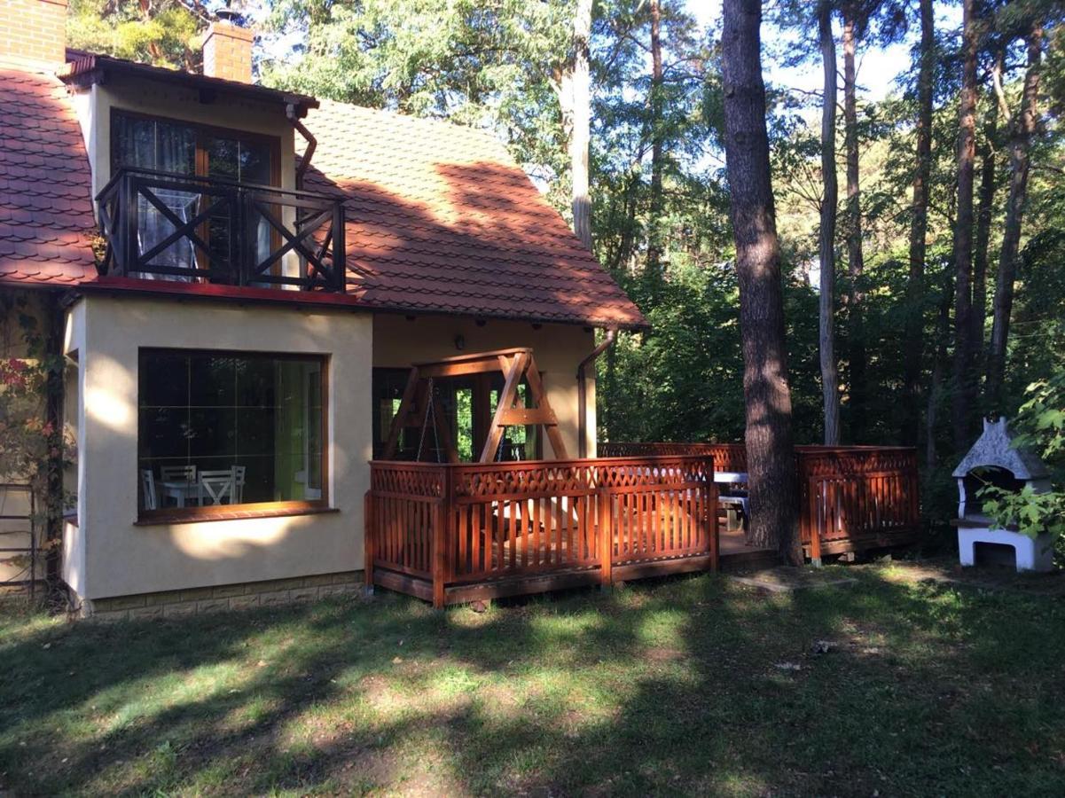 Zolty Domek Nad Jeziorem Lubniewice Extérieur photo