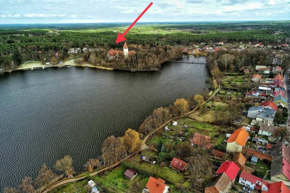 Zolty Domek Nad Jeziorem Lubniewice Extérieur photo